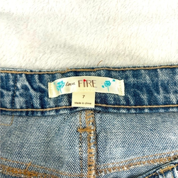 High‑Waist Distressed Denim Skirt – Raw Hem‎ A‑Line Mini – Size 7 - Picture 2 of 3